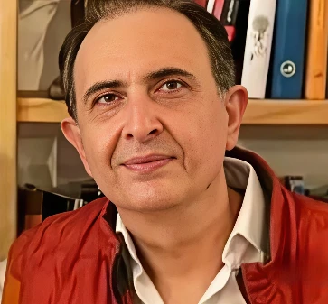 بیژن اشتری